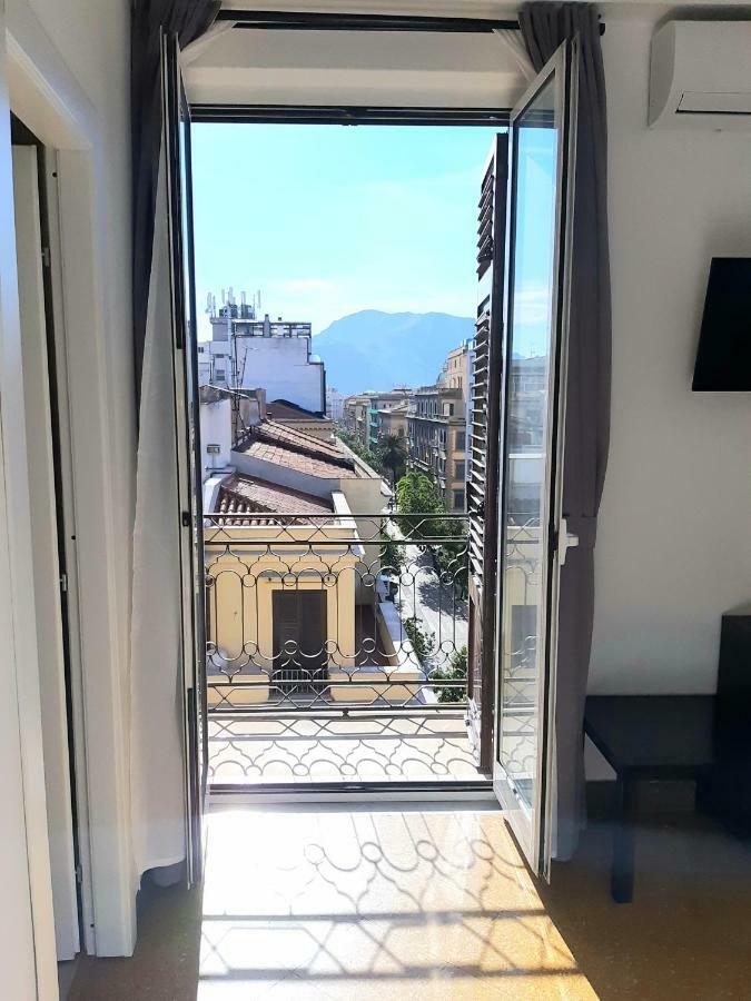 Politeamari Hotel Palermo Exterior photo